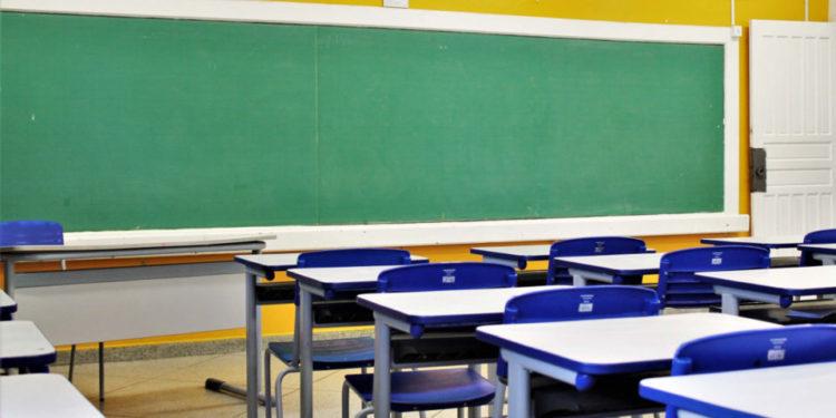 A educação no Brasil: a crise de um projeto ou o projeto de uma crise?