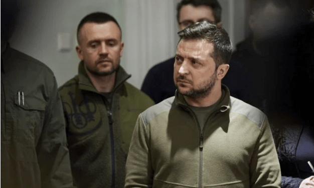 Zelensky demite dois generais da inteligência, sob suspeita de traição