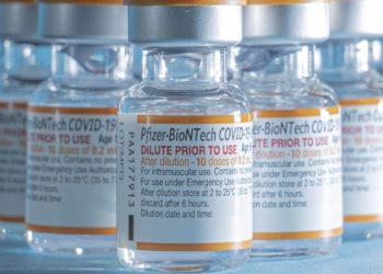 Reforço com Pfizer aumenta proteção em quem recebeu doses da CoronaVac