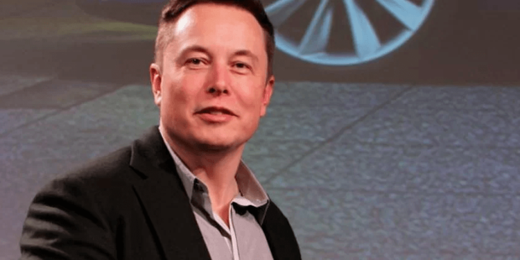 Elon Musk é convidado a explicar compra do Twitter no Reino Unido