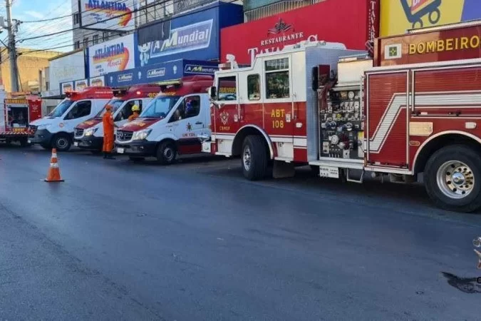 Motociclista morre depois de ser atropelado e arrastado no DF