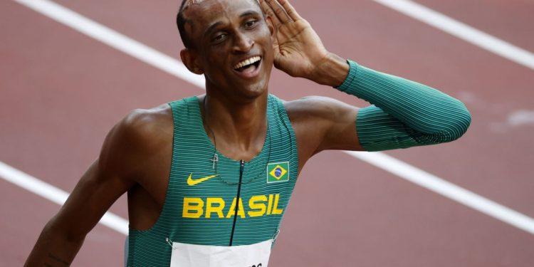 Alison dos Santos é ouro nos 400m com barreiras nos Estados Unidos