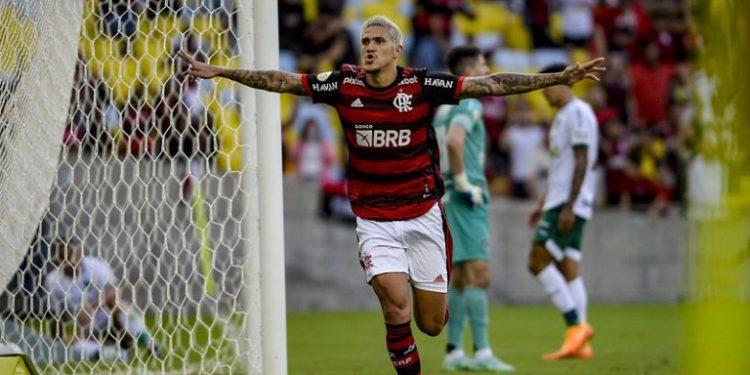 Gol do reserva Pedro vira exemplo para o fortalecido Diego Alves lutar pela reconquista do espaço no Fla