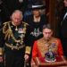 Príncipe Charles faz Discurso da Rainha pela primeira vez, em sinal de transição progressiva do reinado de Elizabeth II