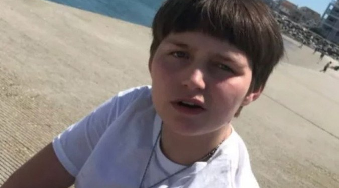 Ex-policial é acusado de matar menino de 12 anos pelas costas durante perseguição nos EUA