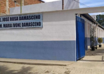 Aluno usa isqueiro para atear fogo em professora dentro de sala de aula em Minas Gerais