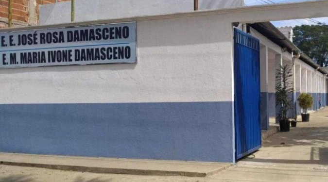 Aluno usa isqueiro para atear fogo em professora dentro de sala de aula em Minas Gerais