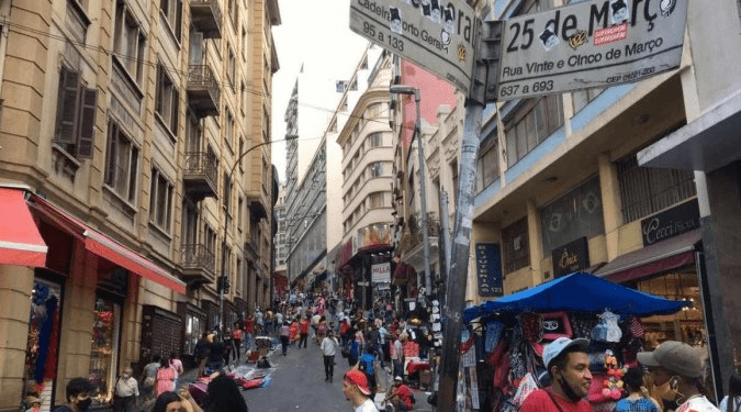 Vendas no varejo fecham 1º trimestre em alta com crescimento de 1%, diz IBGE