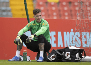 Lesão na coxa tira o goleiro Ederson dos amistosos da Seleção Brasileira