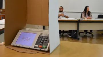 Pesquisa Ipespe: sete em cada dez eleitores já decidiram o voto