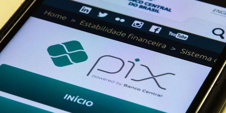 Fintechs usam o Pix para ofertar serviços antes dos bancos