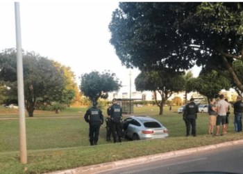 Tiroteio: Mercedes-Benz é alvo de disparos ao sair de lava-jato no Sudoeste