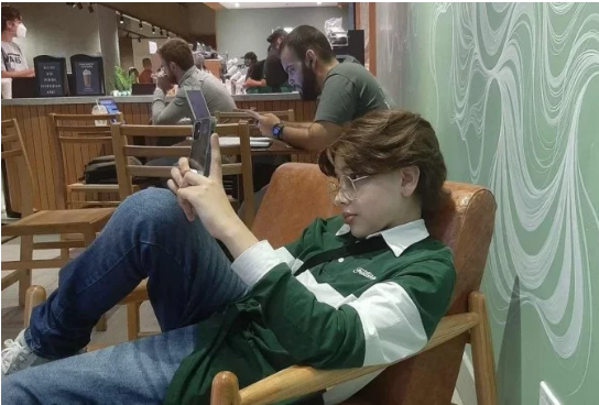 Adolescente do DF é diagnosticado com câncer raro e família pede ajuda