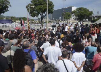 Rio: manifestantes pedem justiça para homem morto em Sergipe