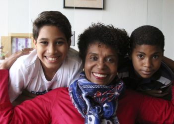 No Dia das Mães, mulheres falam sobre adoção monoparental no Brasil