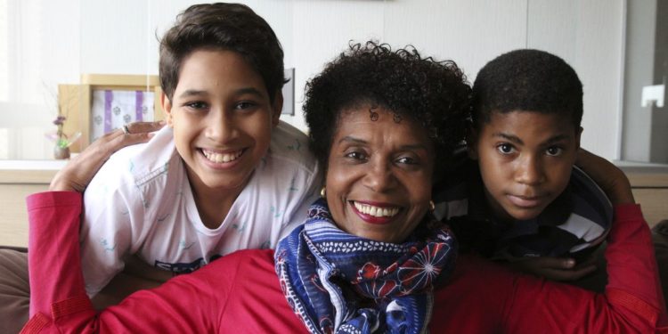 No Dia das Mães, mulheres falam sobre adoção monoparental no Brasil