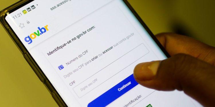 Goiás lança recadastramento digital para prova de vida