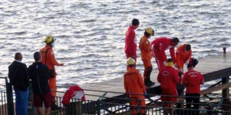 Bombeiros encontram corpo boiando no Lago Paranoá, no DF