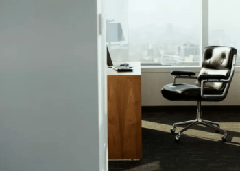 A onda de demissões de quem não quer abandonar o trabalho remoto