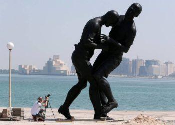 Qatar resgata para a Copa estátua da cabeçada de Zidane em Materazzi