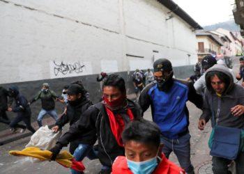 Presidente do Equador declara estado de exceção devido a protestos