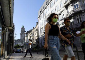 Subvariante da Ômicron causa surto de covid-19 em Portugal