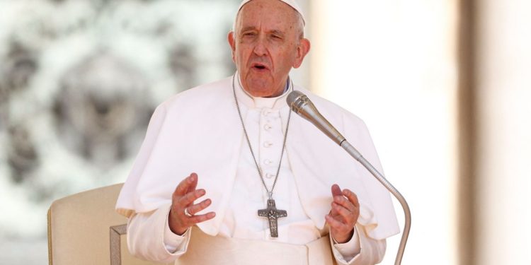 Papa acusa Rússia de agressão e imperialismo na Ucrânia