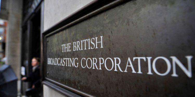 Rússia proíbe 29 jornalistas britânicos de trabalharem no país