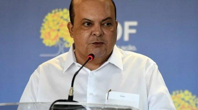 Taxa de transmissão da covid-19 está altíssima no DF, alerta Ibaneis