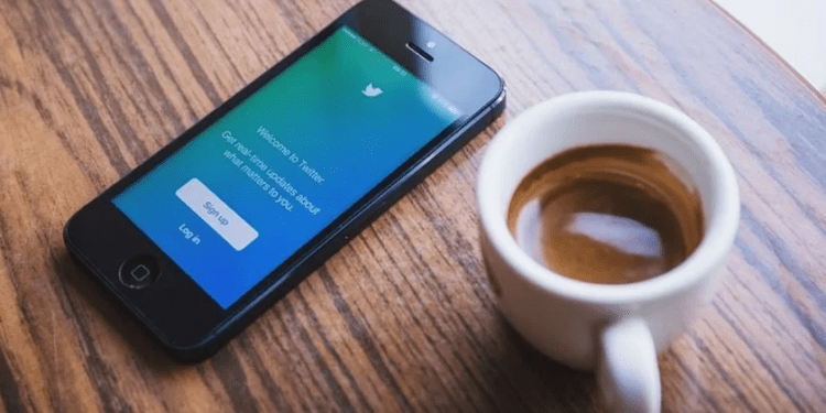 Twitter pede desculpas a usuários por abuso de privacidade