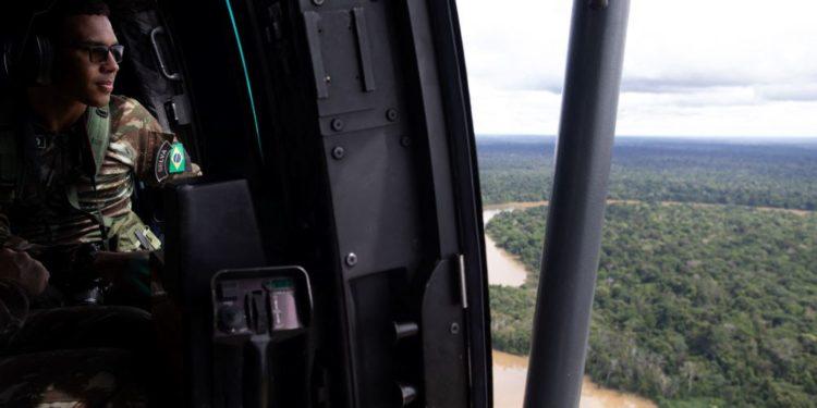 Busca por desaparecidos tem clima de desesperança, medo e avanço pela mata