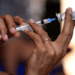 Covid-19, gripe e sarampo: saiba onde se vacinar no DF nesta segunda