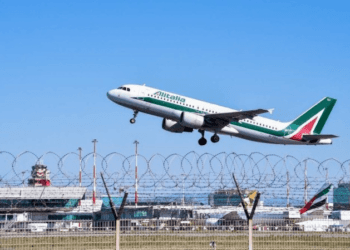 Passageiros terão de se acostumar com passagens mais caras, diz Iata