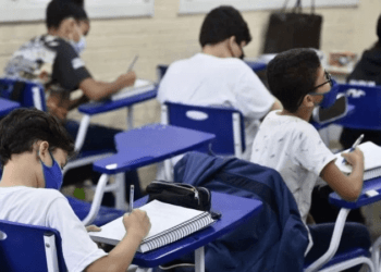 Secretaria de Saúde recomenda uso de máscaras em escolas do DF
