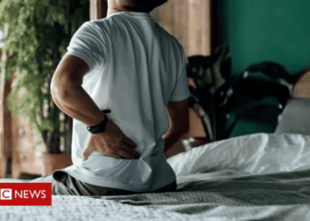 O câncer raro que tem dor nas costas como principal sintoma