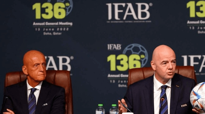 IFAB aprova 5 substituições por partida de futebol de forma definitiva