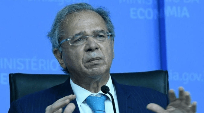 Guedes quer fundos para erradicar pobreza e alavancar investimentos públicos