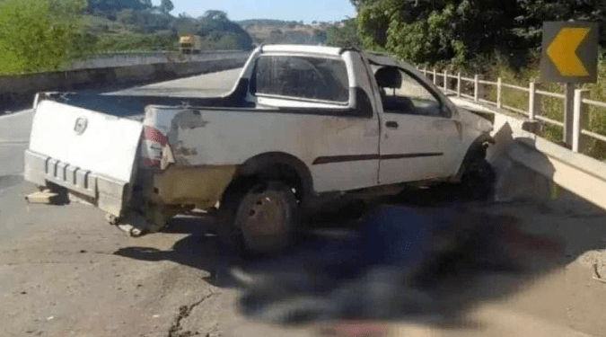 Homem tem cabeça esmagada pelo próprio veículo em acidente na BR-262