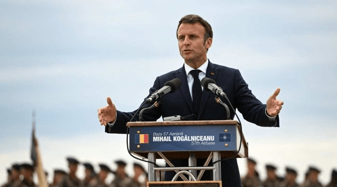Presidente Emmanuel Macron quer mais ‘conversas’ com a Ucrânia