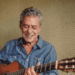 Chico Buarque lança samba e anuncia turnê que passa por Brasília