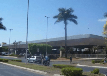 Procon multa empresa de ônibus que nega gratuidade a idosos, em Patos de Minas