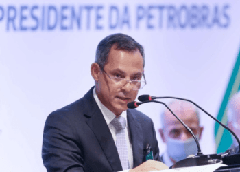 Após anúncio de aumento, Petrobras é pressionada pelo Governo, Congresso e STF