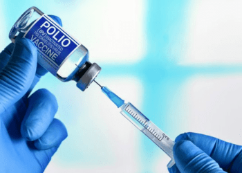 Vírus da pólio é encontrado no esgoto de Londres e gera temor de volta de doença