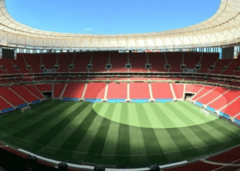 Distrital vai ao TCDF contra operação para Mané Garrincha virar Arena BRB