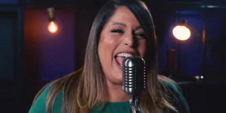 Cantora gospel Jana Nazireu lança nova música: ‘Não Pare’