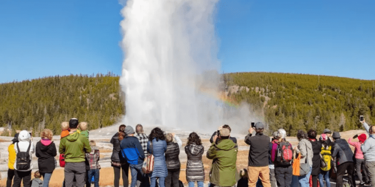 Inundação do rio Yellowstone, nos EUA, ocorre 1 vez a cada 500 anos