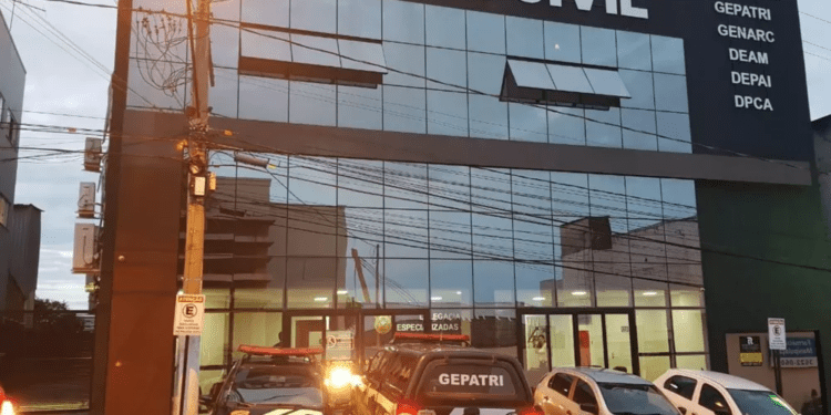 Apresentador de TV é preso suspeito de estuprar adolescente no PI