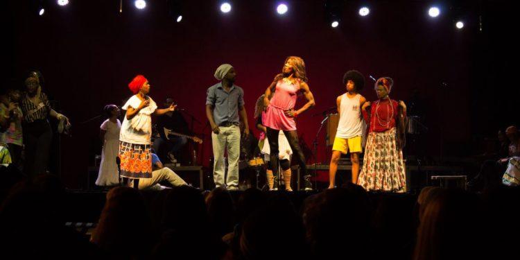 Maior território quilombola do país recebe Mostra de Teatro Afro Cena