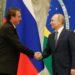 Em telefonema a Bolsonaro, Putin garante envio de fertilizantes ao Brasil
