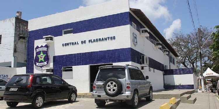 Homem é preso suspeito de estuprar e agredir mulher embriagada em Maceió